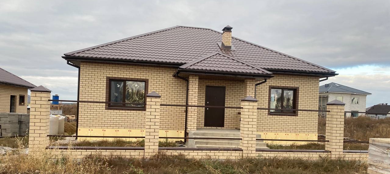 Гараж и загородный дом