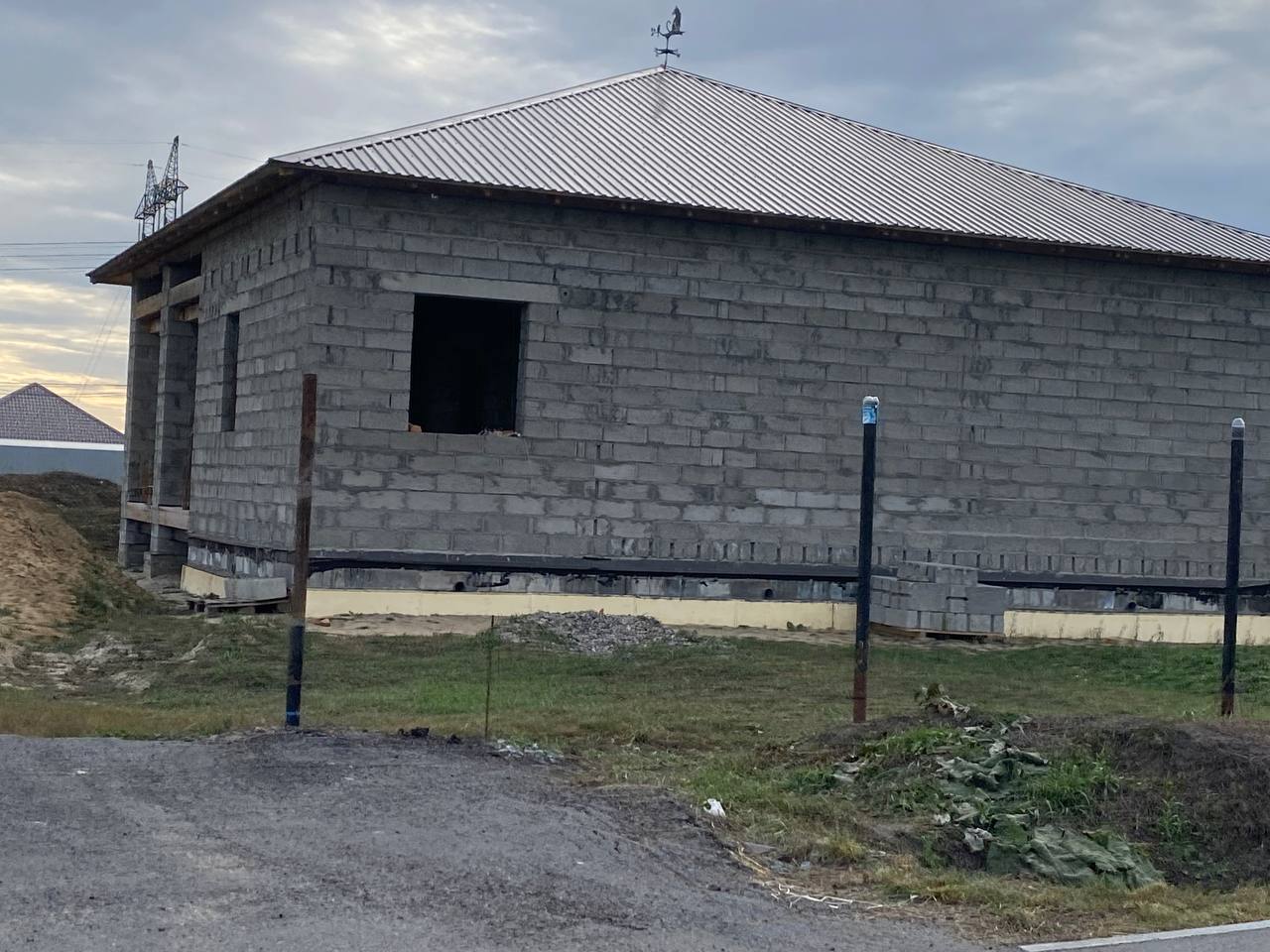 Загородный дом из керамзитоблоков