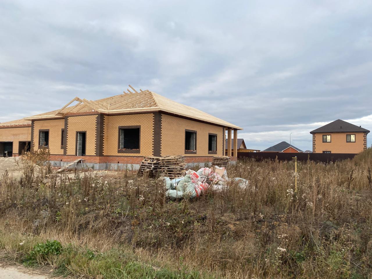 Дом из газоблоков с гаражом